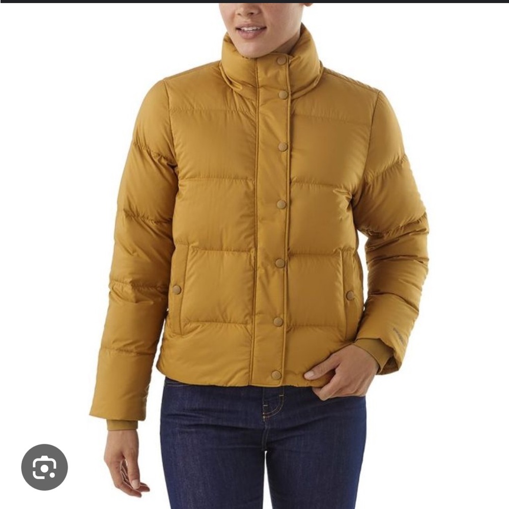 Women’s Patagonia silent down puffer